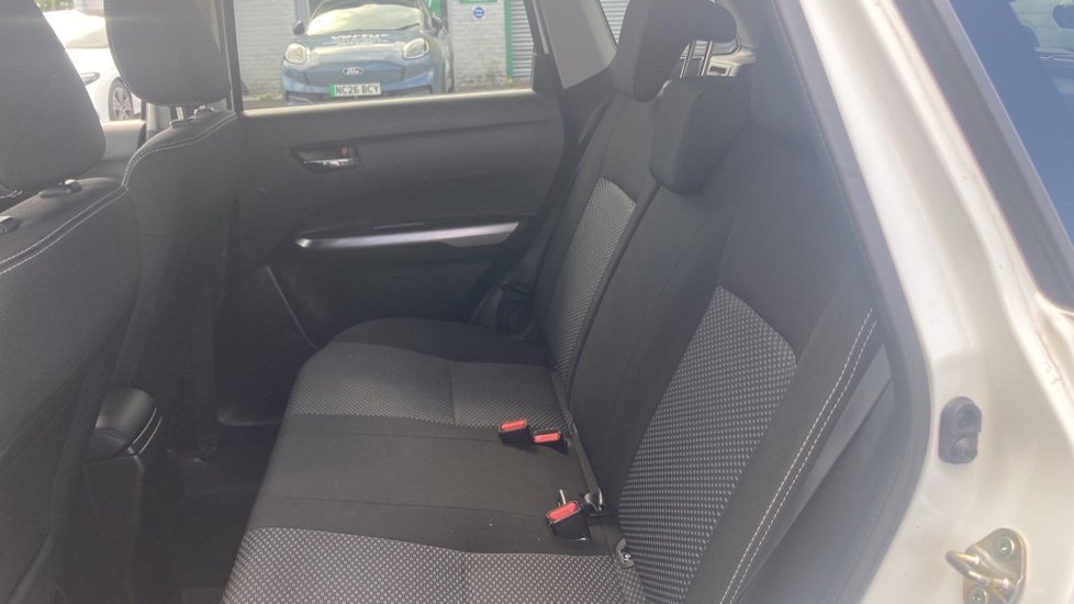 Suzuki Vitara 1.4 Boosterjet 48V Hybrid Sz-t Red #16