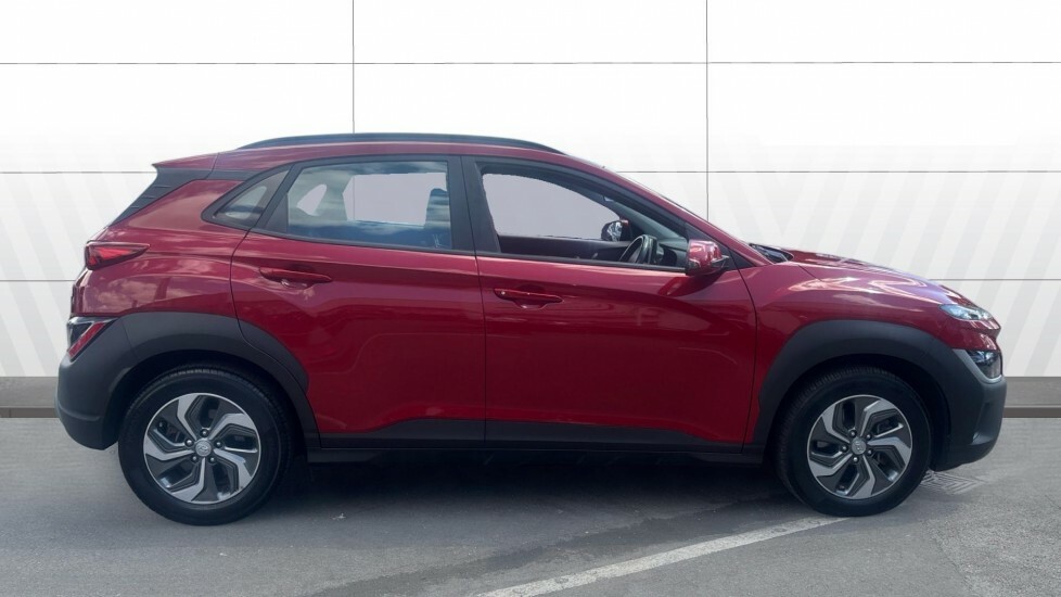 Hyundai Kona Se Connect Red #5