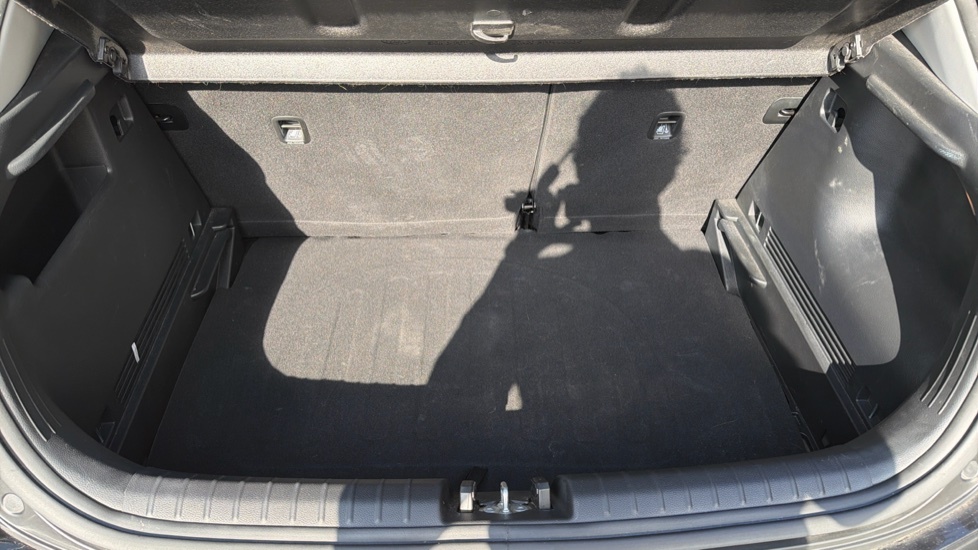 Kia Stonic 2 Black #4