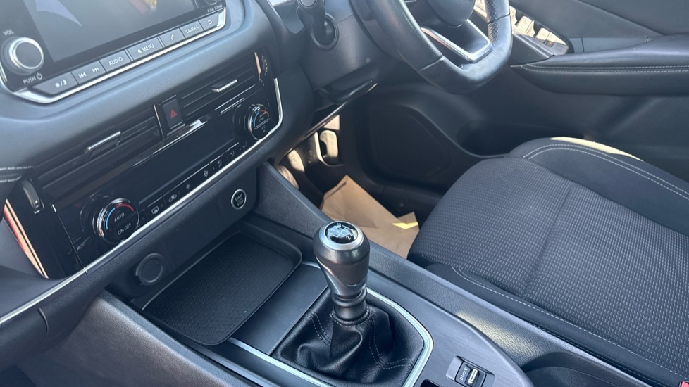 Nissan Qashqai Qashqai 1.5 E-power N-connecta Hatchback Blue #13