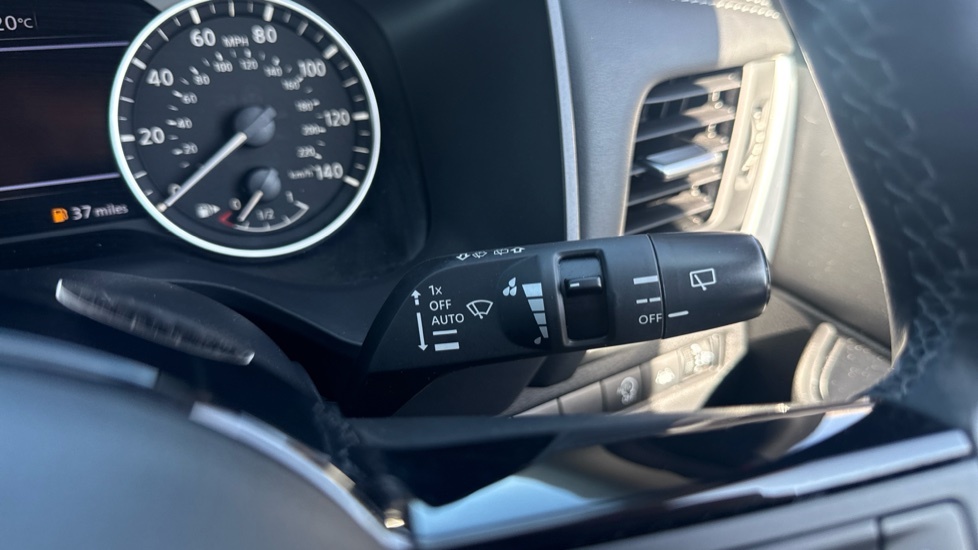 Nissan Qashqai Qashqai 1.5 E-power N-connecta Hatchback Blue #27
