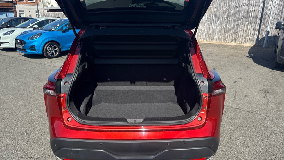 Nissan Qashqai Acenta Premium Red #4