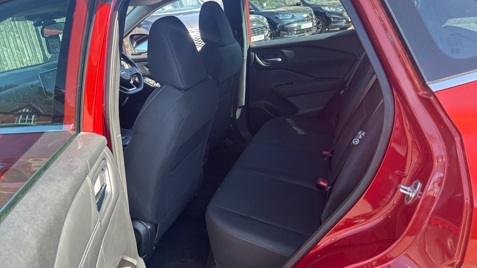 Nissan Qashqai Qashqai 1.5 E-power N-connecta Hatchback Blue #16