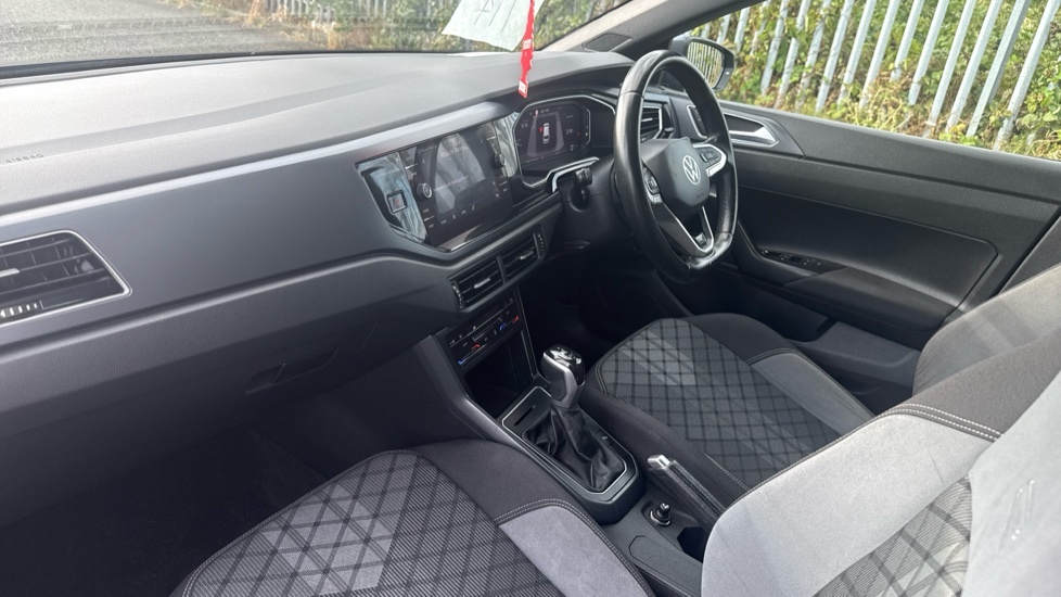 Volkswagen Polo 1.0 Tsi R-line Dsg Grey #9