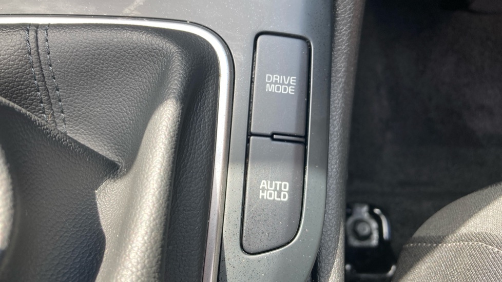 Kia Sportage 1.6T Gdi Isg 3 White #31