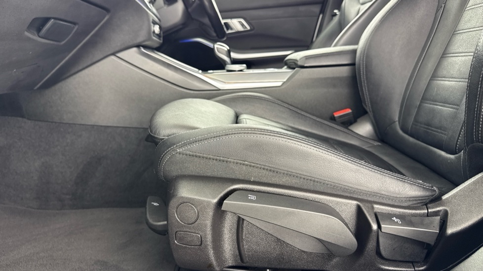 BMW 3 Series 2.0 320I Sport Euro 6 Ss White #33