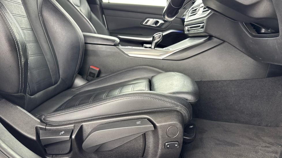 BMW 3 Series 2.0 320I Sport Euro 6 Ss White #41