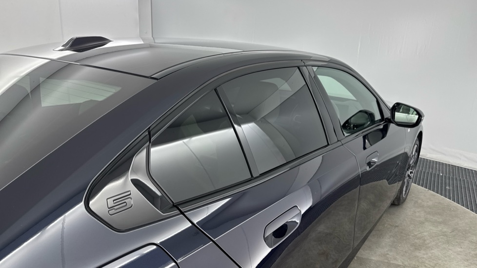 BMW i5 442Kw M60 Xdrive 84Kwh 2025 Black #28