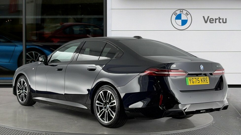 BMW i5 442Kw M60 Xdrive 84Kwh 2025 Black #2