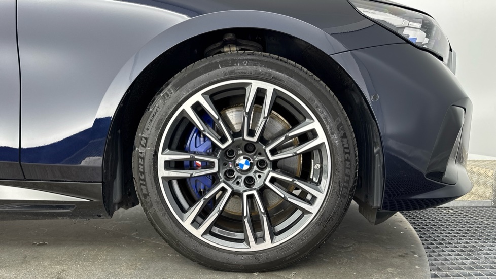 BMW i5 442Kw M60 Xdrive 84Kwh 2025 Black #14