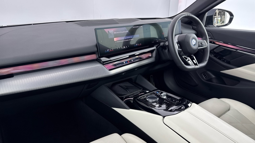 BMW i5 442Kw M60 Xdrive 84Kwh 2025 Black #7
