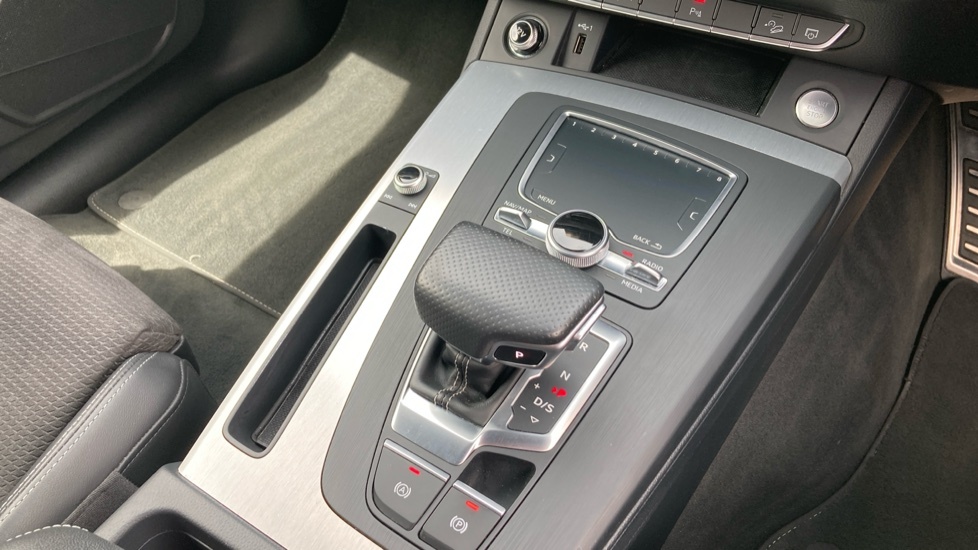 Audi Q5 2.0 Tdi S Line Suv S Tronic Quattro Eur Grey #26