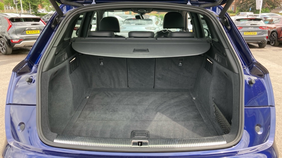 Audi Q5 S Line Blue #4