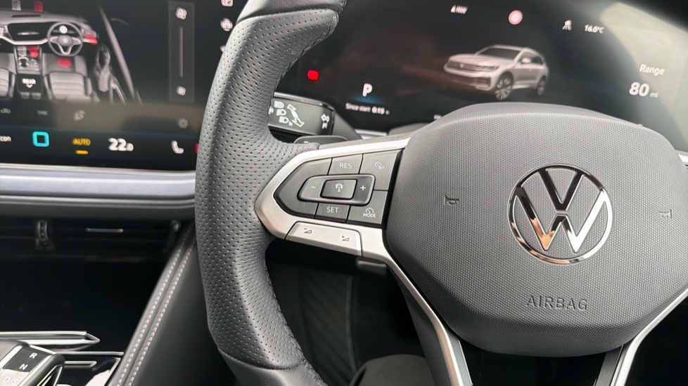 Volkswagen Touareg Black Edition Grey #17
