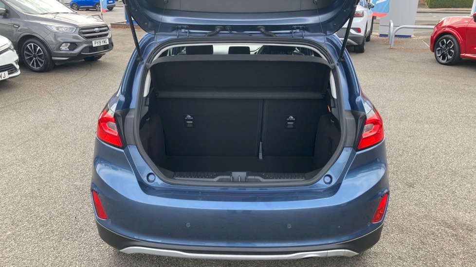 Ford Fiesta Active Blue #4