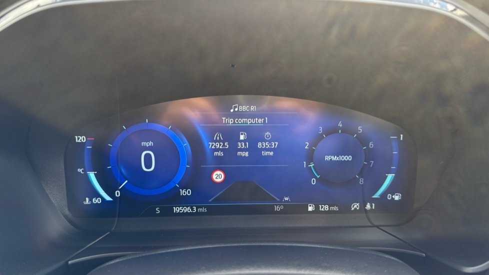 Ford Kuga 1.5 Kuga Titanium Edition 1.5L Ecoboost 150 Red #18