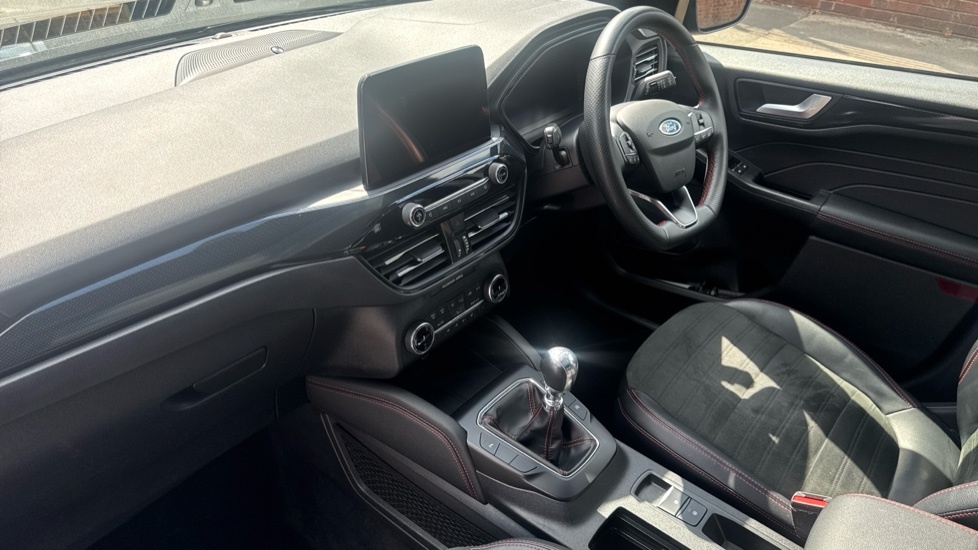 Ford Kuga 1.5 Kuga Titanium Edition 1.5L Ecoboost 150 Red #9