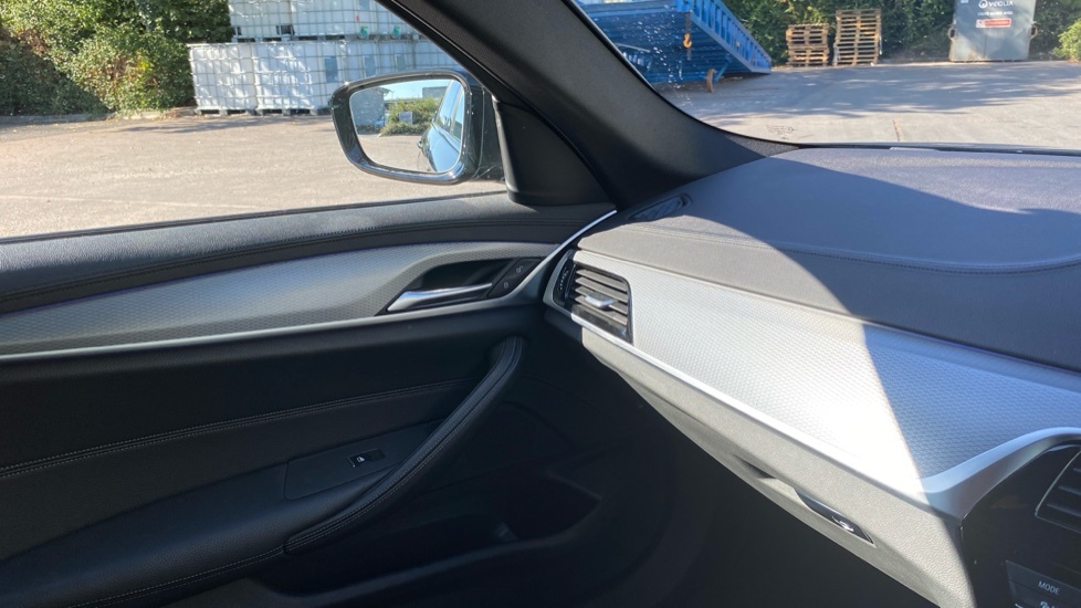 BMW 5 Series 2.0 520D M Sport Touring 188 Bhp Blue #54