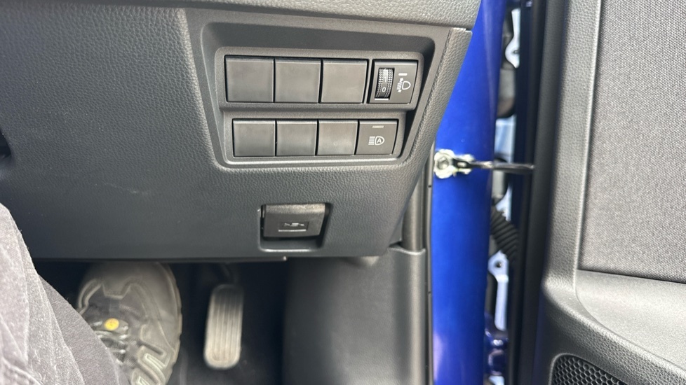 Toyota Yaris Cross Design Blue #52