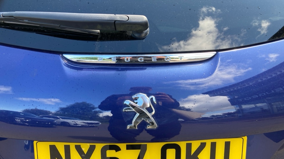 Peugeot 208 1.6 Bluehdi 100 Gt Line Non Start Stop Black #33