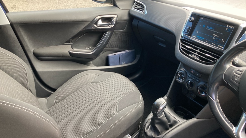 Peugeot 208 1.6 Bluehdi 100 Gt Line Non Start Stop Black #14