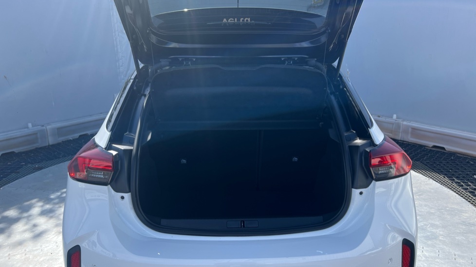 Vauxhall Corsa Gs White #4