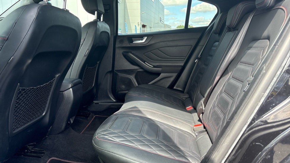 Ford Focus 1.0T Ecoboost Mhev St-line X Estate Hyb Red #22