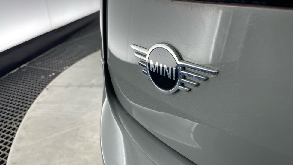 Mini Clubman 1.5 Cooper Sport 6Dr Blue #39