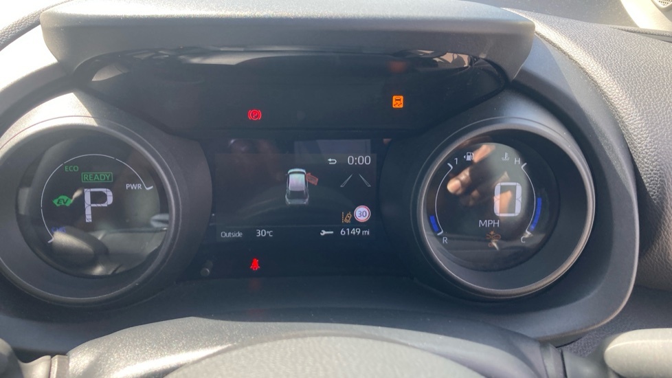 Toyota Yaris Cross Design Silver #11