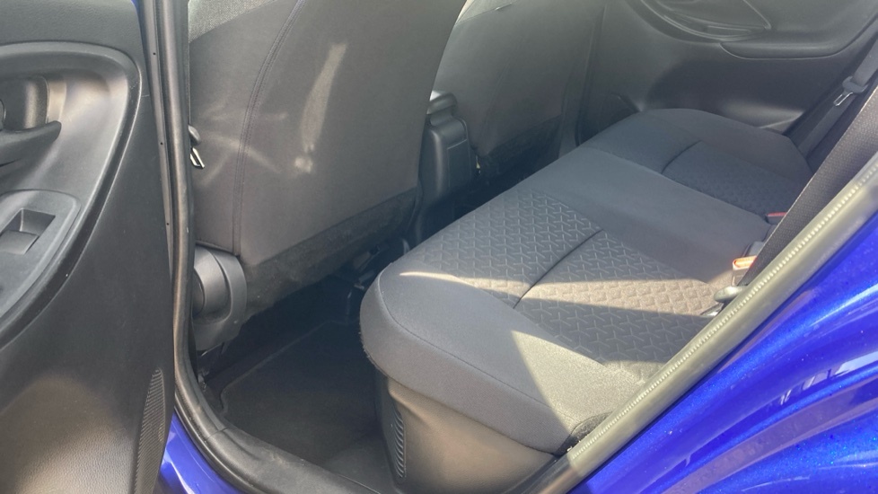 Toyota Yaris Cross Design Silver #15