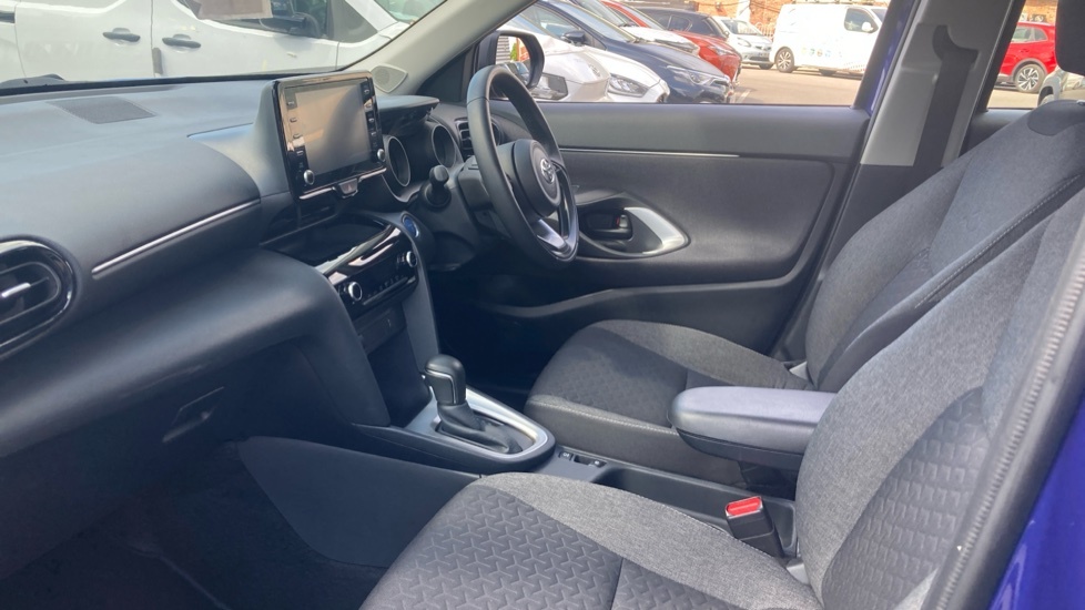 Toyota Yaris Cross Icon Blue #5