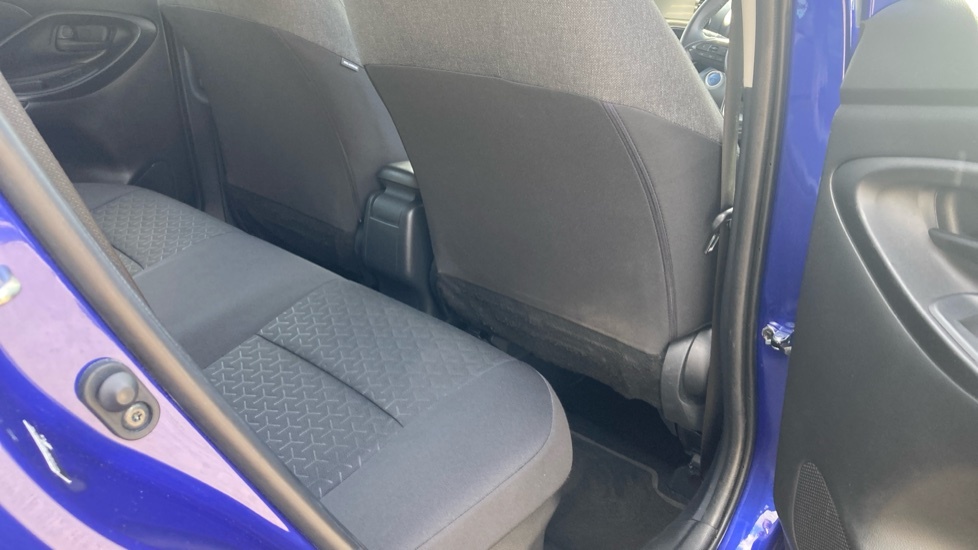 Toyota Yaris Cross Design Silver #8
