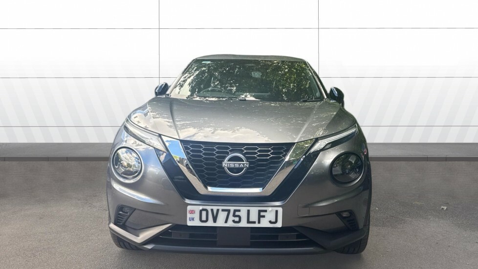 Nissan Juke Tekna Grey #3