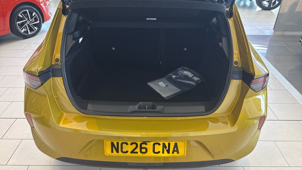Vauxhall Astra Griffin Yellow #4