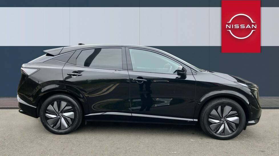 Nissan Ariya Advance Black #5