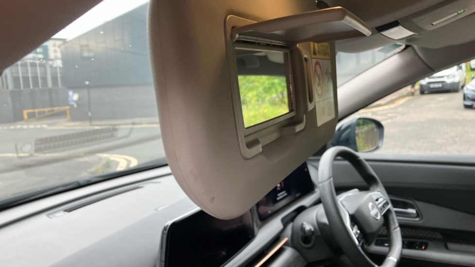 Nissan Ariya 225Kw Evolve 87Kwh 22Kwch E-4orce Grey #38