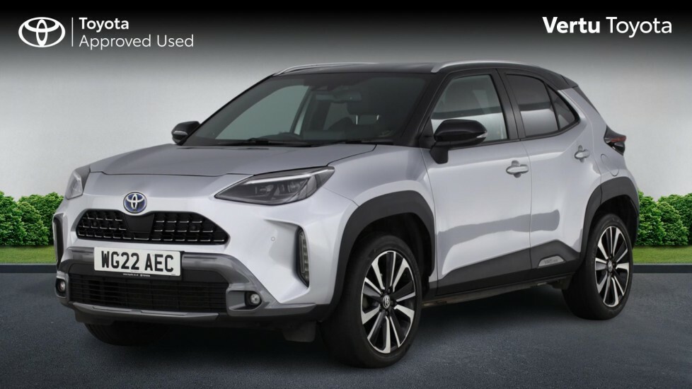 Toyota Yaris Cross Premiere Edition Silver #3