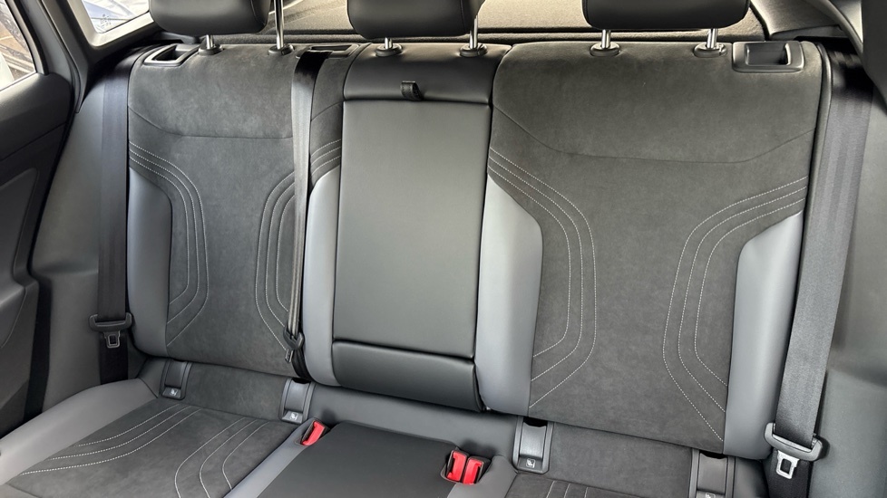 Volkswagen ID.4 Pure 52Kwh Match Suv 170 Ps Silver #16