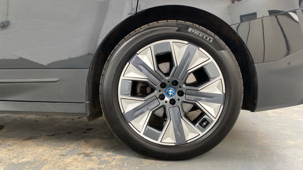 BMW iX 240Kw Xdrive40 M Sport 76.6Kwh Sky Red #33