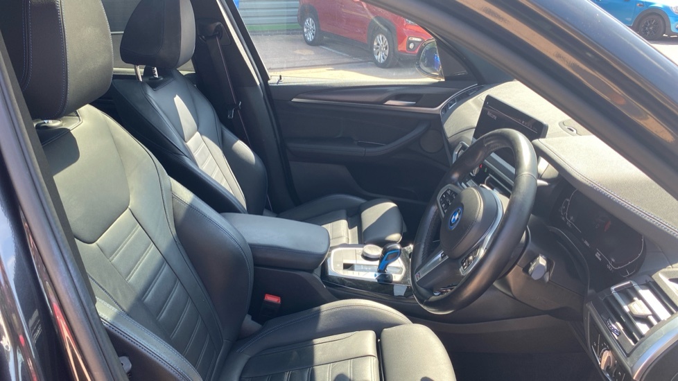 BMW iX3 210Kw M Sport 80Kwh 2023 Black #10