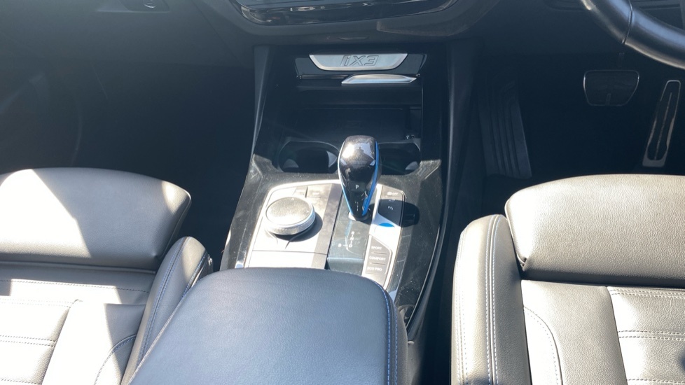 BMW iX3 210Kw M Sport 80Kwh 2023 Black #9