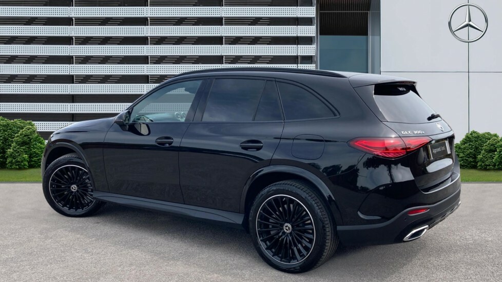 Mercedes-Benz GLC Class Urban Edition Black #2