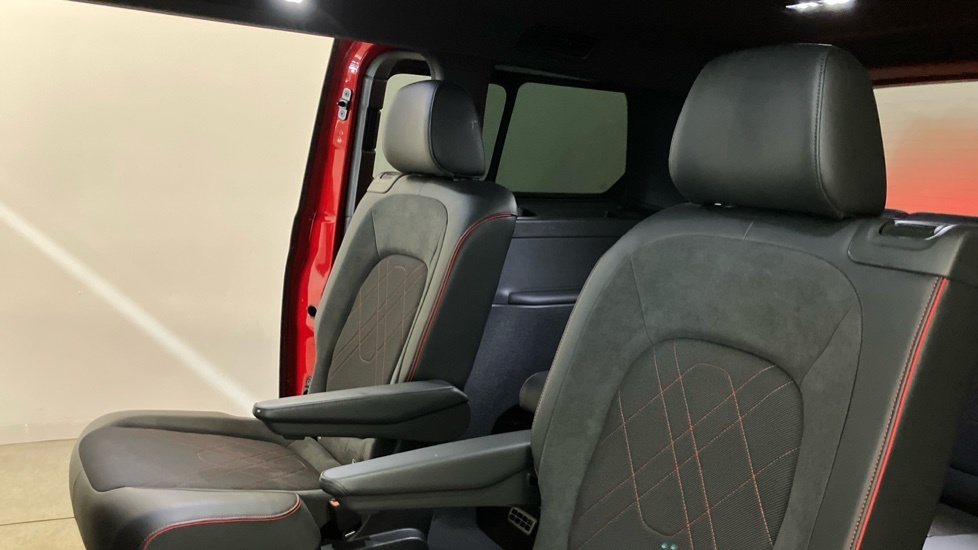 Volkswagen ID.Buzz 250Kw Gtx Pro 86Kwh 4Motion Lwb 7 Seat Red #29