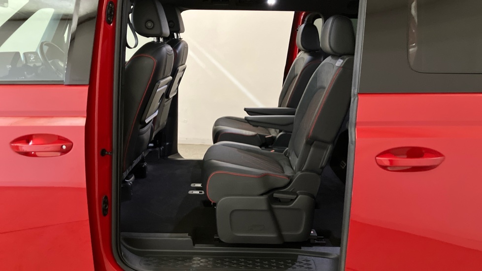 Volkswagen ID.Buzz 250Kw Gtx Pro 86Kwh 4Motion Lwb 7 Seat Red #30