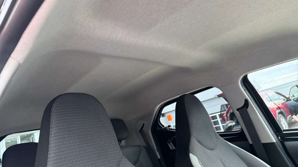Toyota Aygo X X-play Tss Vvt-i White #19