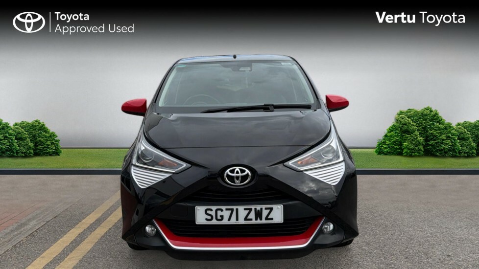 Toyota Aygo X X-play Tss Vvt-i White #22