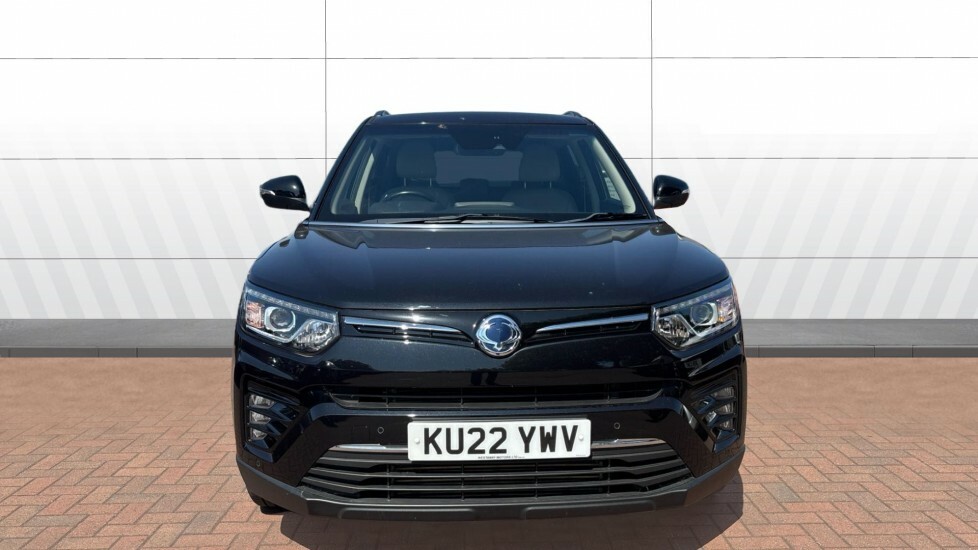 SsangYong Tivoli Ultimate Black #3