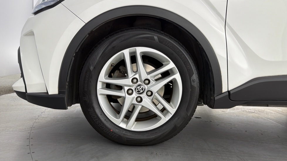 Toyota C-Hr 1.8 Hybrid Design Cvt Hatchback Black #25