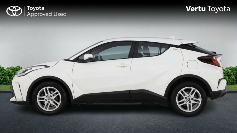 Toyota C-Hr 1.8 Hybrid Design Cvt Hatchback Black #24