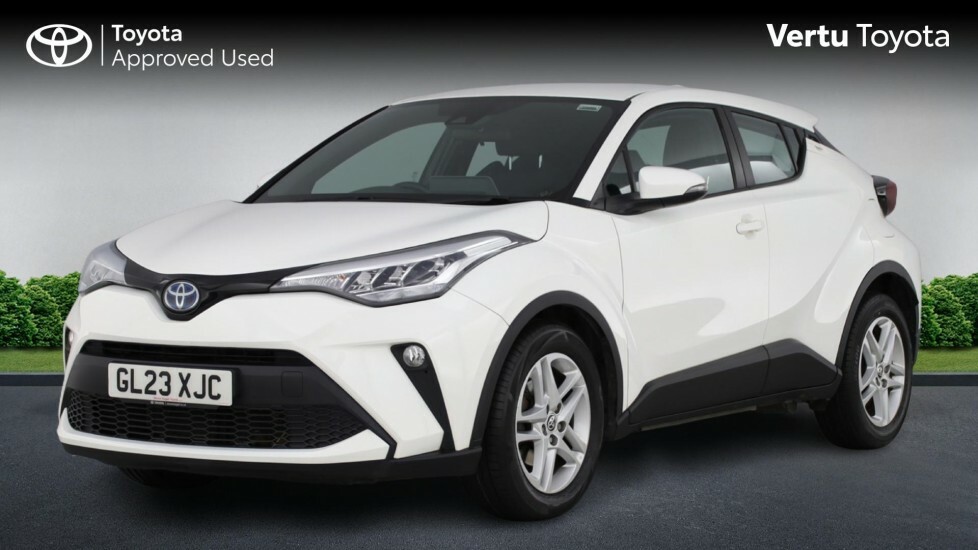 Toyota C-Hr Icon White #3